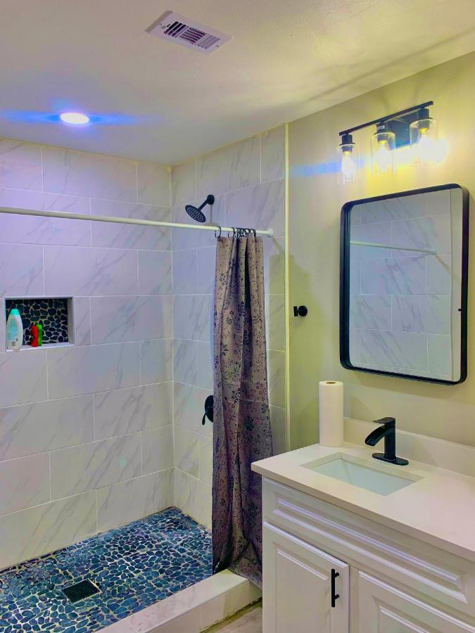 Stop Inn Stay Hostel ヒューストン エクステリア 写真